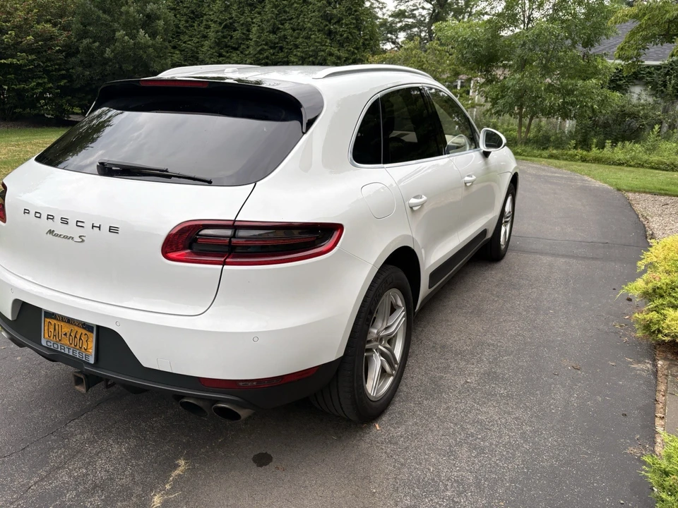 2016 Porsche Macan S - Image 14 of 17