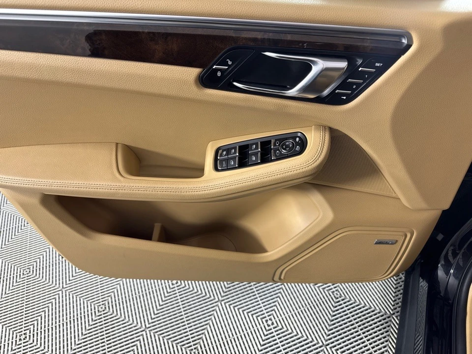 2016 Porsche Macan S - Image 12 of 12