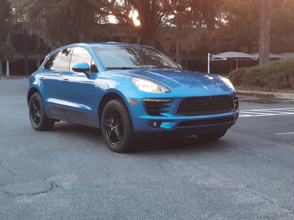 2016 Porsche Macan S - Image 2 of 31
