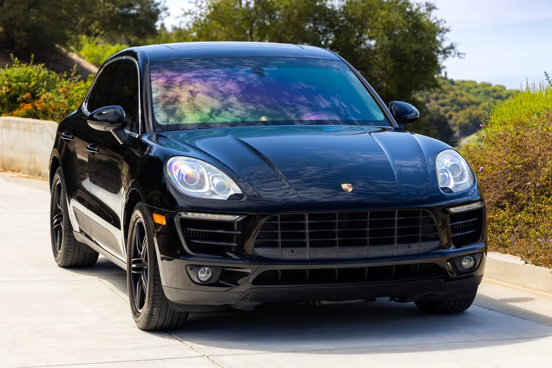 2016 Porsche Macan S - Image 2 of 31