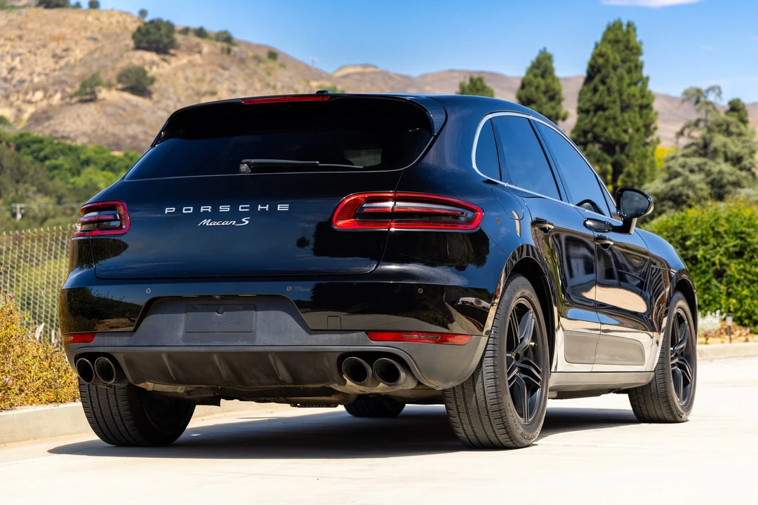 2016 Porsche Macan S - Image 27 of 31