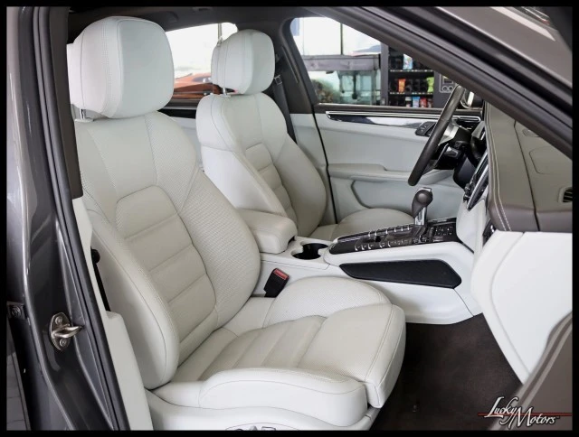 2016 Porsche Macan S - Image 22 of 31