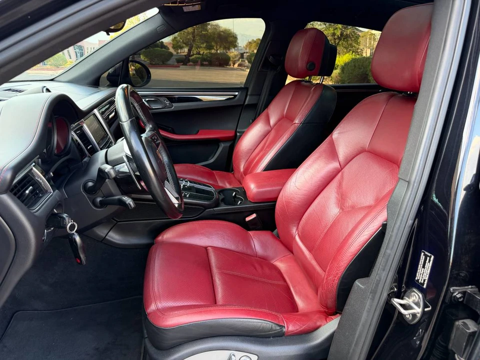2016 Porsche Macan S - Image 8 of 18