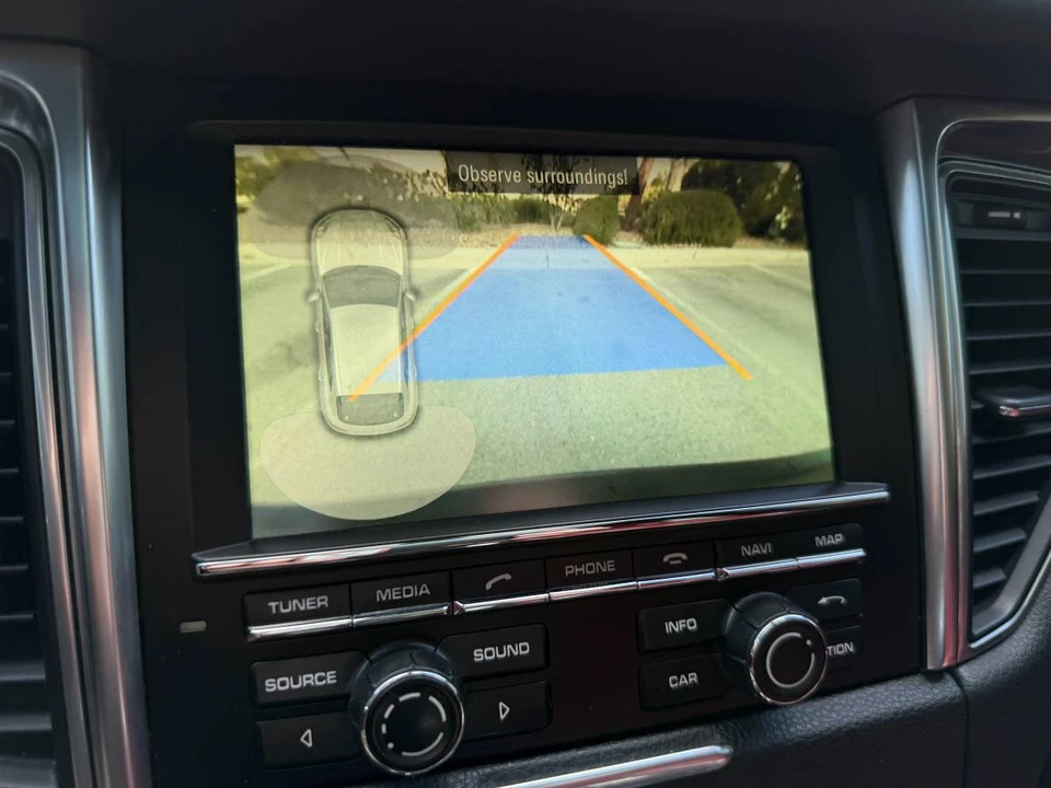 2016 Porsche Macan S - Image 11 of 18