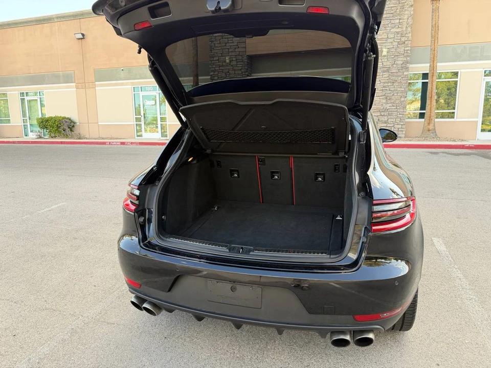 2016 Porsche Macan S - Image 12 of 18