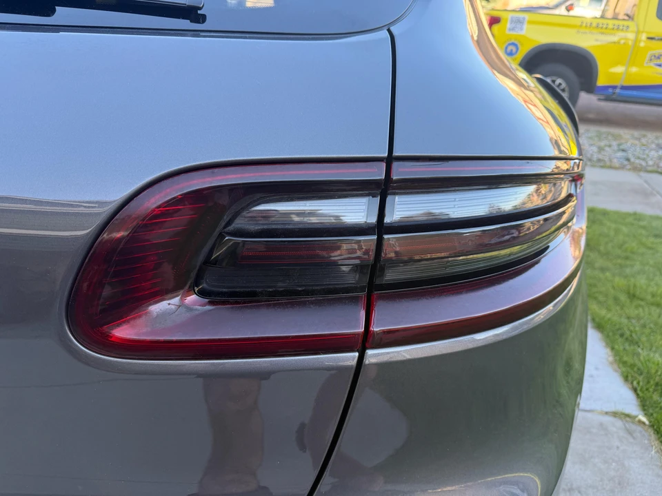 2016 Porsche Macan S - Image 11 of 31