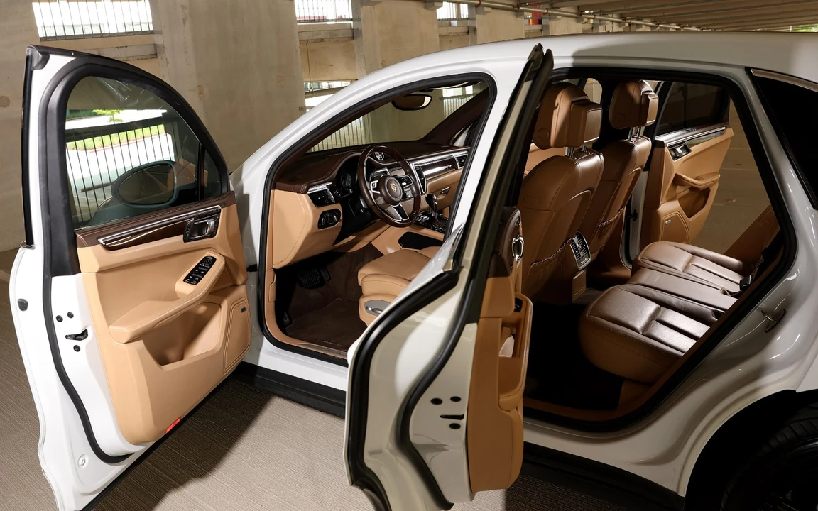 2016 Porsche Macan S - Image 8 of 11