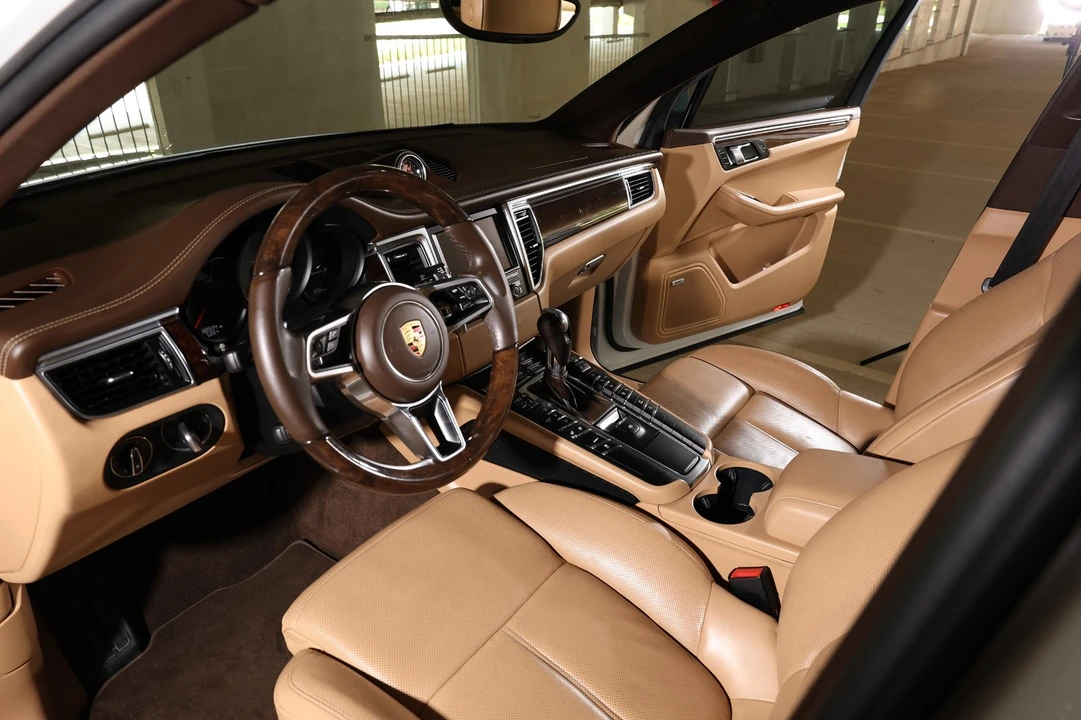 2016 Porsche Macan S - Image 7 of 11