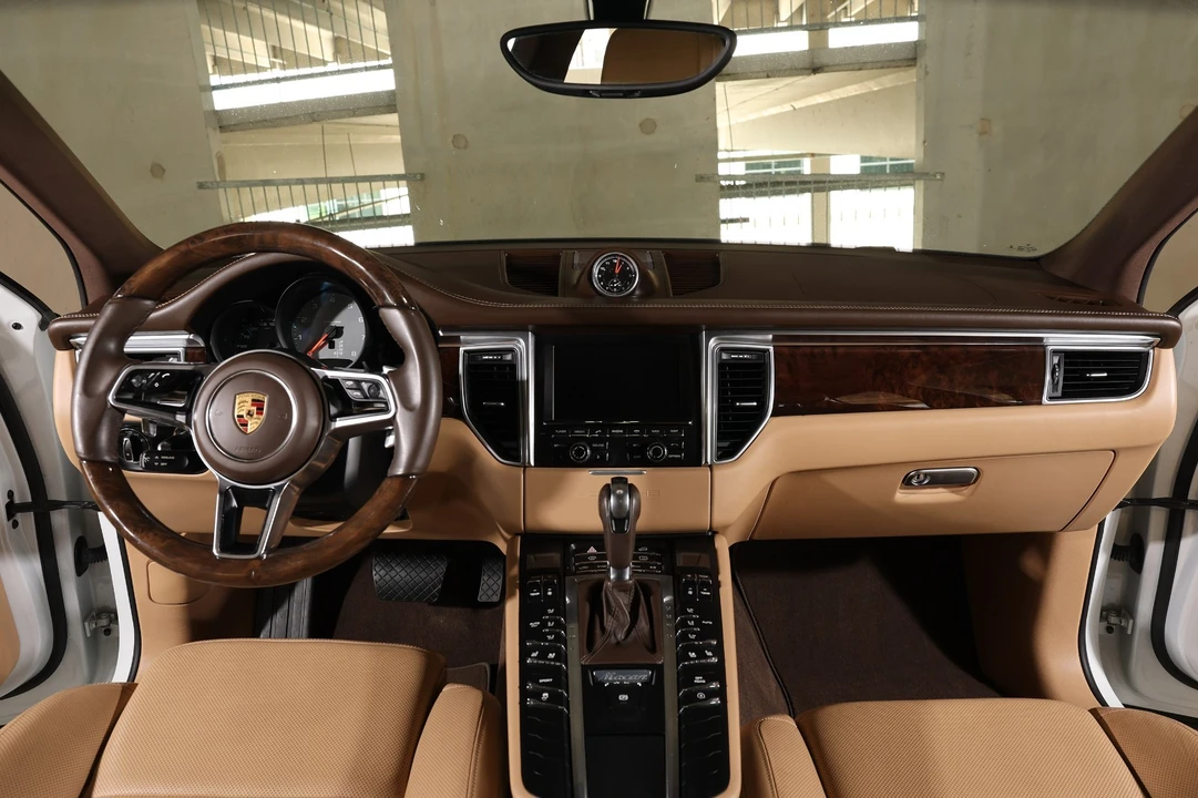 2016 Porsche Macan S - Image 11 of 11