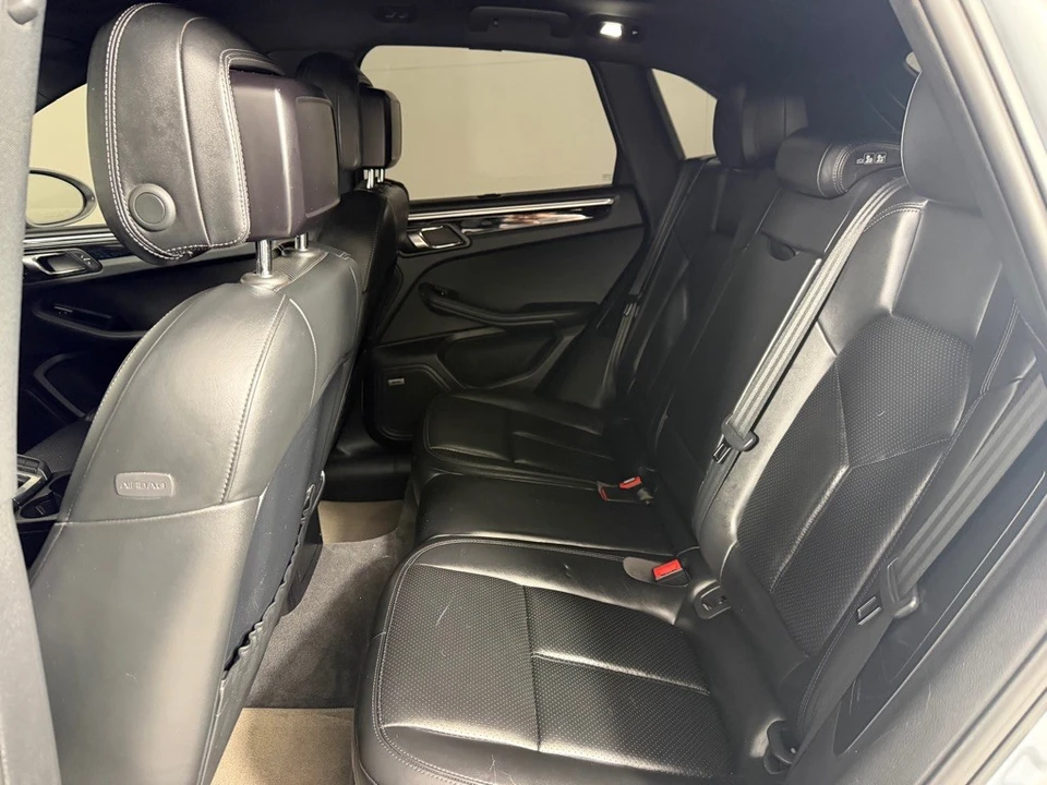 2016 Porsche Macan S - Image 17 of 22