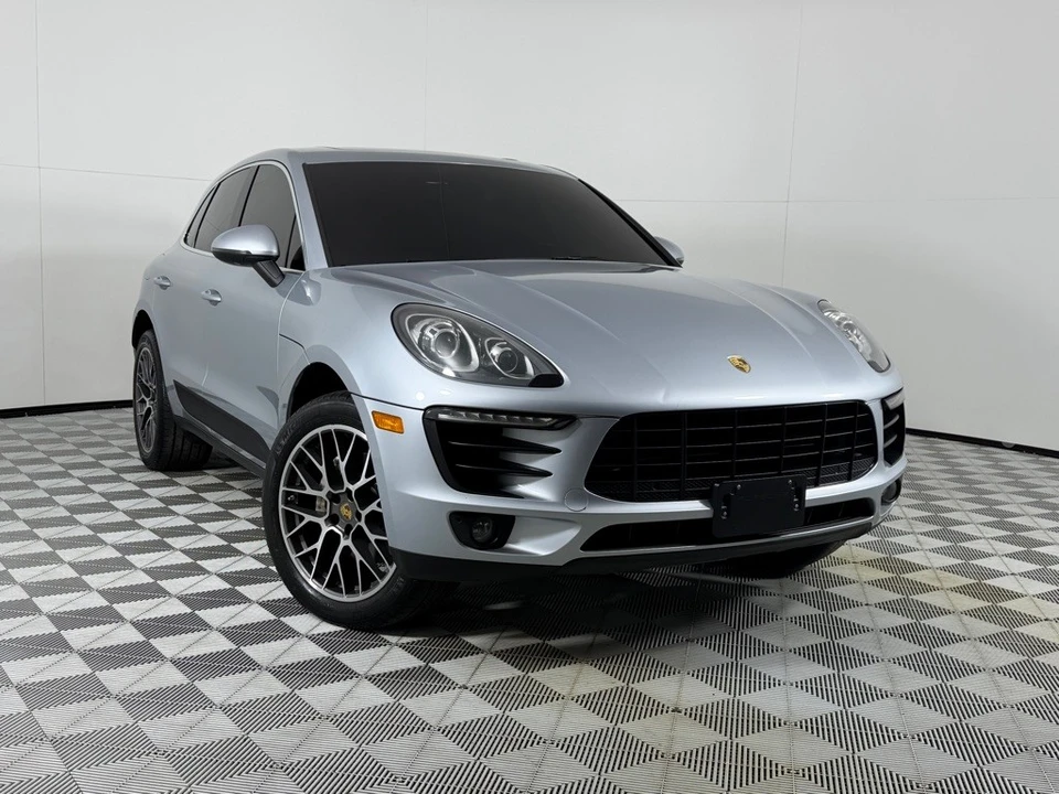 2016 Porsche Macan S - Image 2 of 22