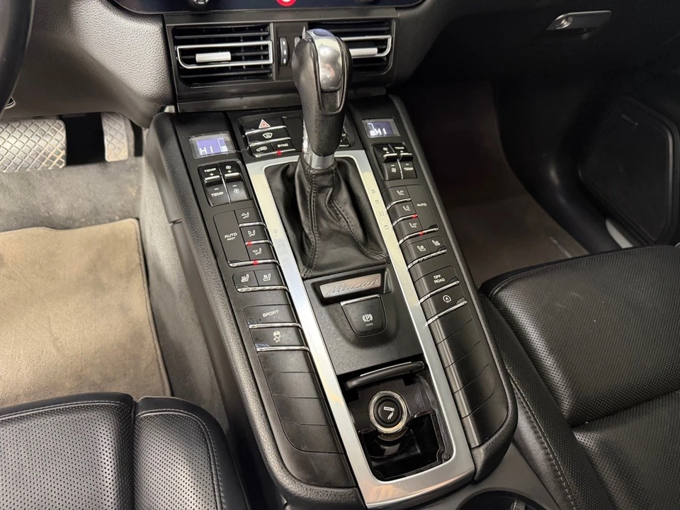 2016 Porsche Macan S - Image 15 of 22
