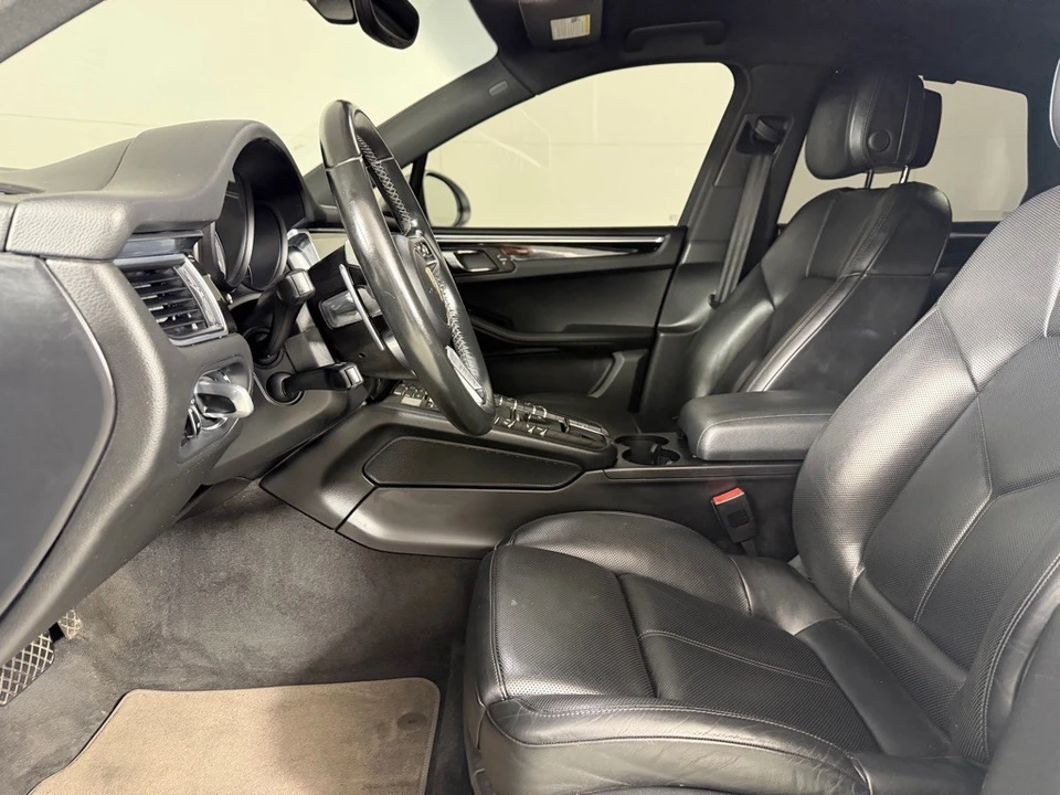 2016 Porsche Macan S - Image 10 of 22