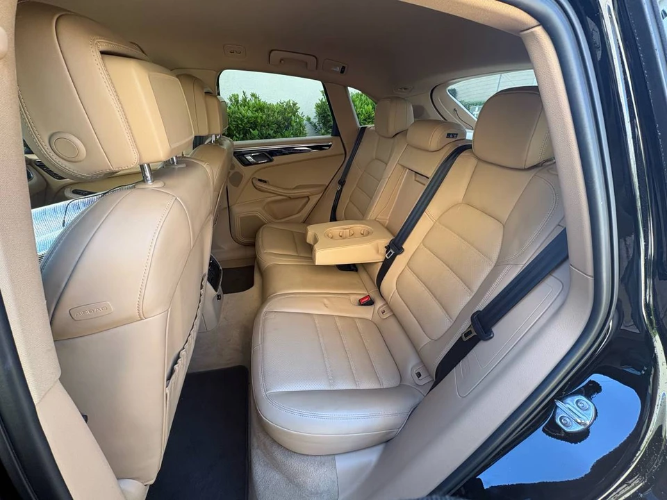 2016 Porsche Macan S - Image 9 of 20