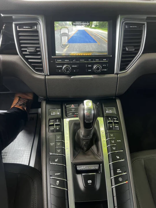 2016 Porsche Macan S - Image 12 of 16