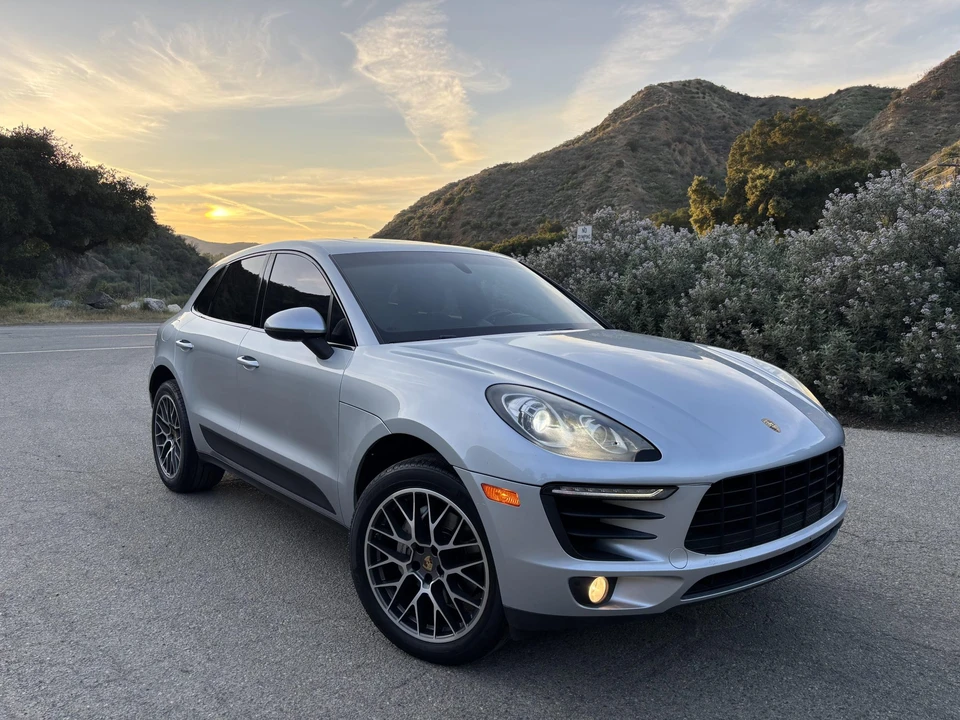 2016 Porsche Macan S - Image 14 of 31