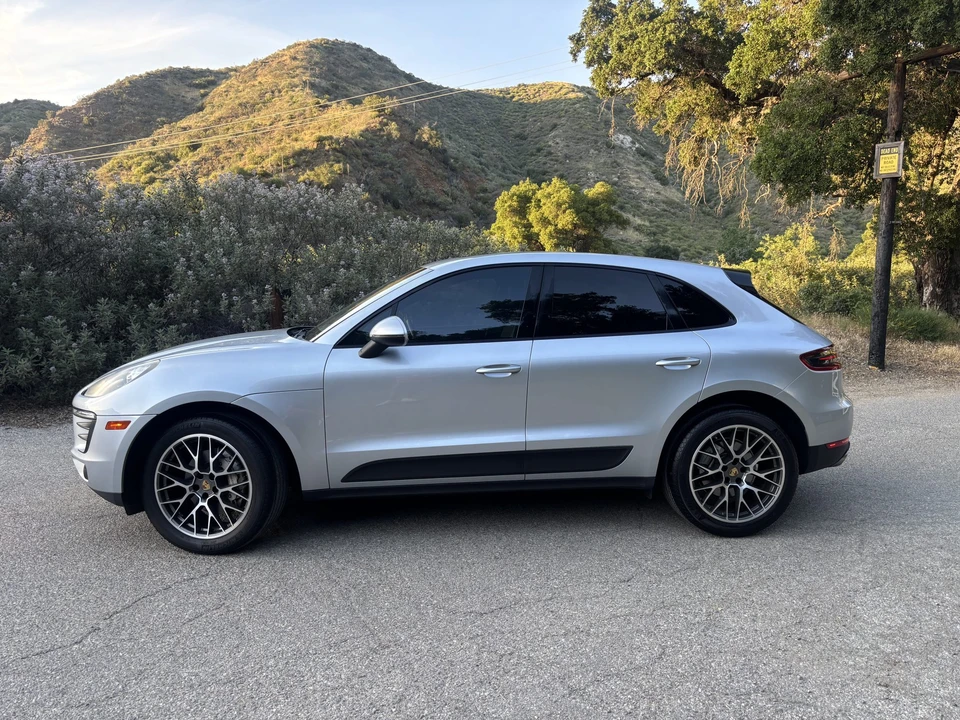 2016 Porsche Macan S - Image 27 of 31