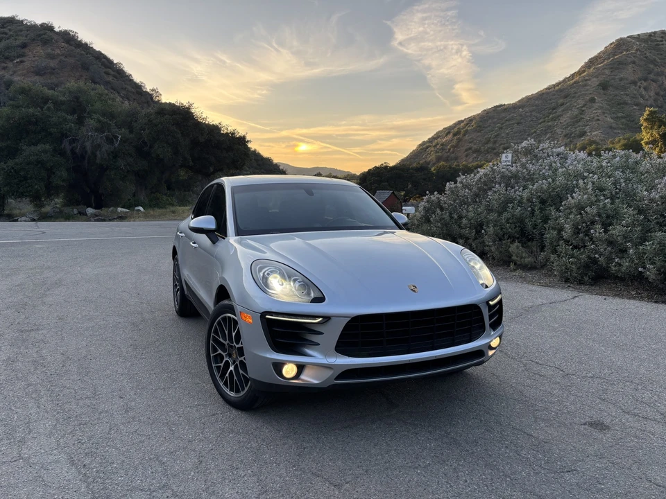 2016 Porsche Macan S - Image 12 of 31