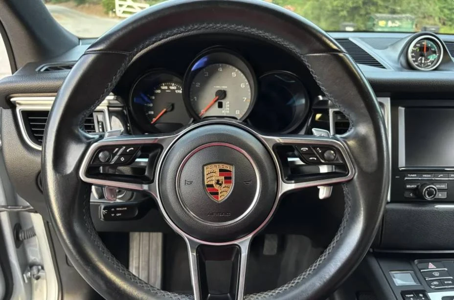 2016 Porsche Macan S - Image 7 of 12