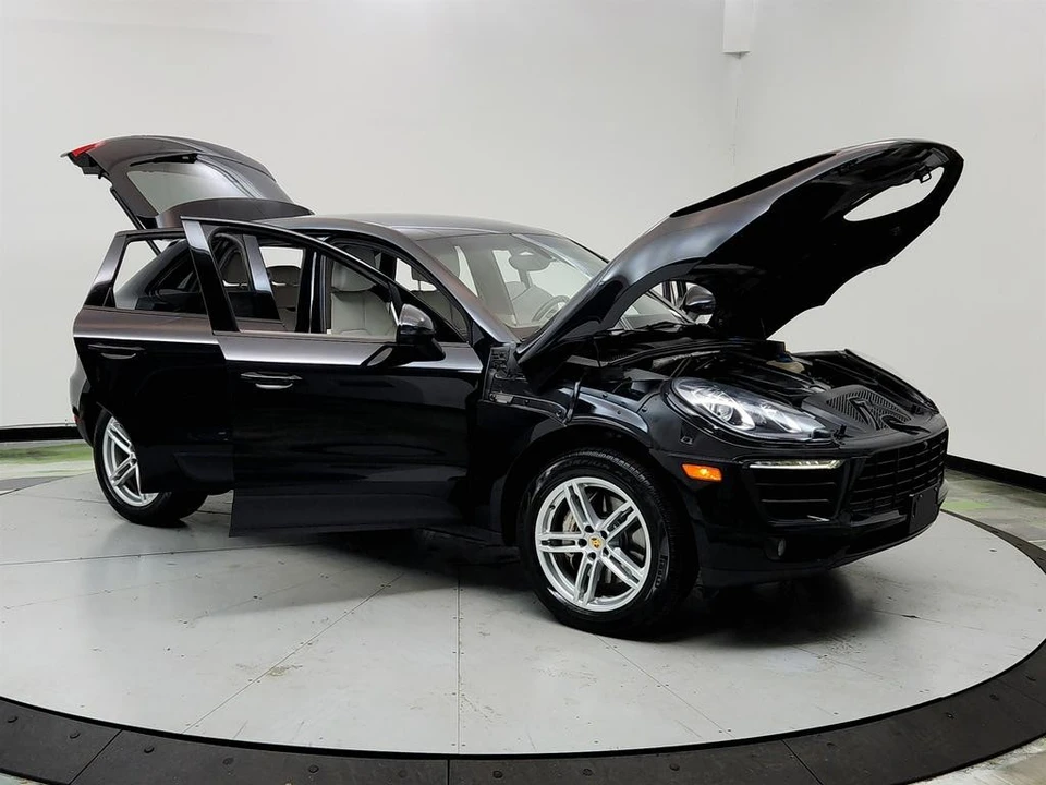 2016 Porsche Macan S - Image 10 of 21