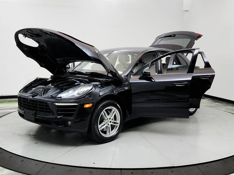 2016 Porsche Macan S - Image 9 of 21