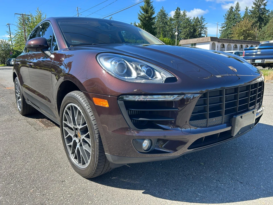 2016 Porsche Macan S - Image 18 of 31