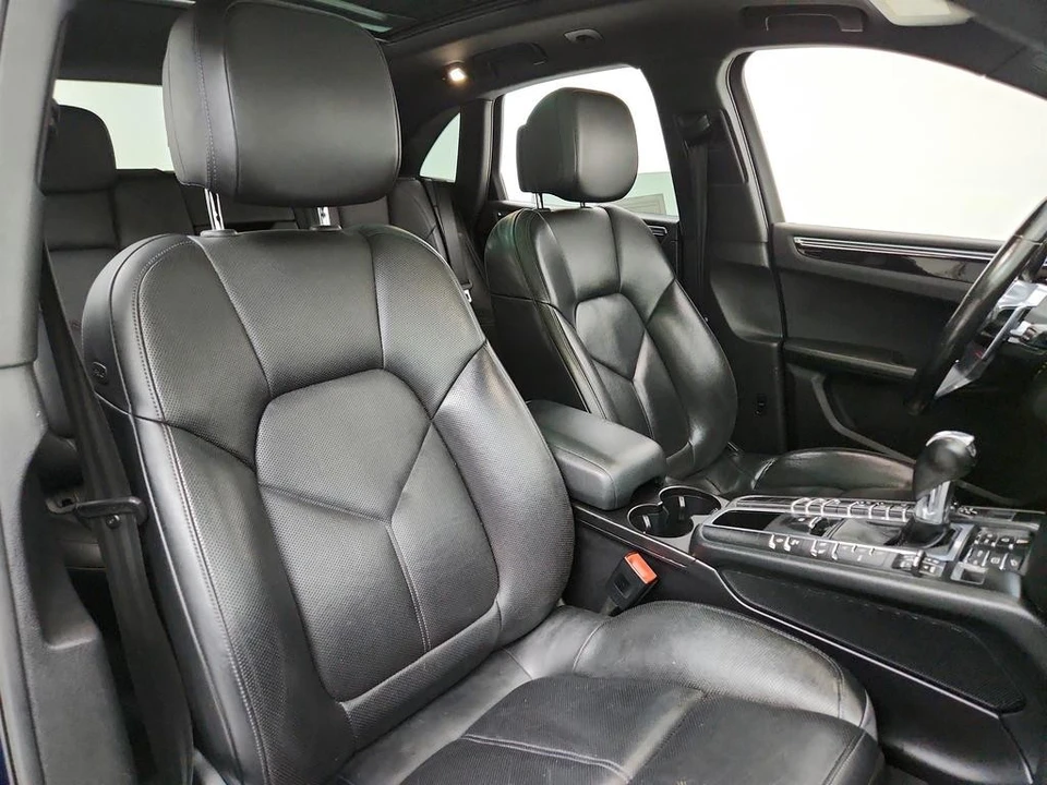 2016 Porsche Macan S - Image 28 of 31