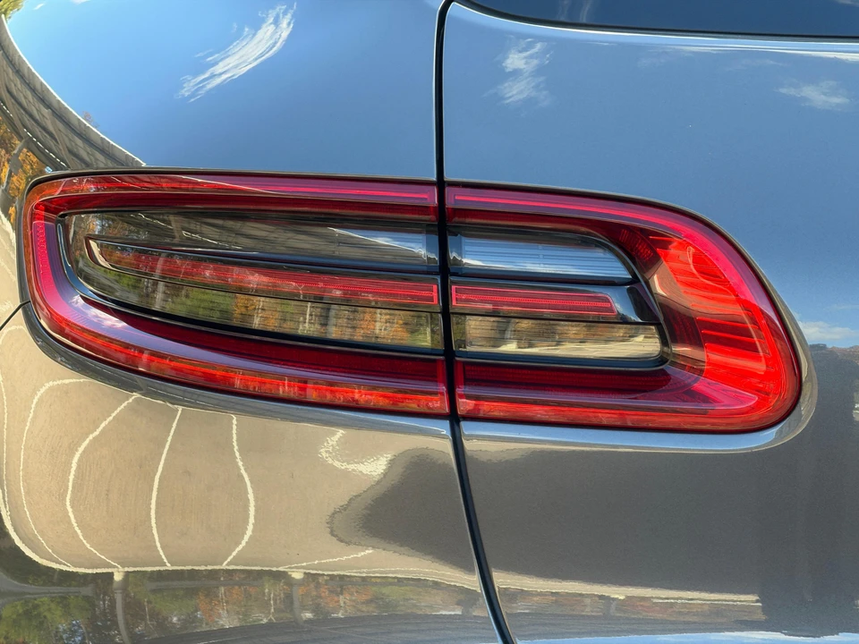 2016 Porsche Macan S - Image 26 of 31