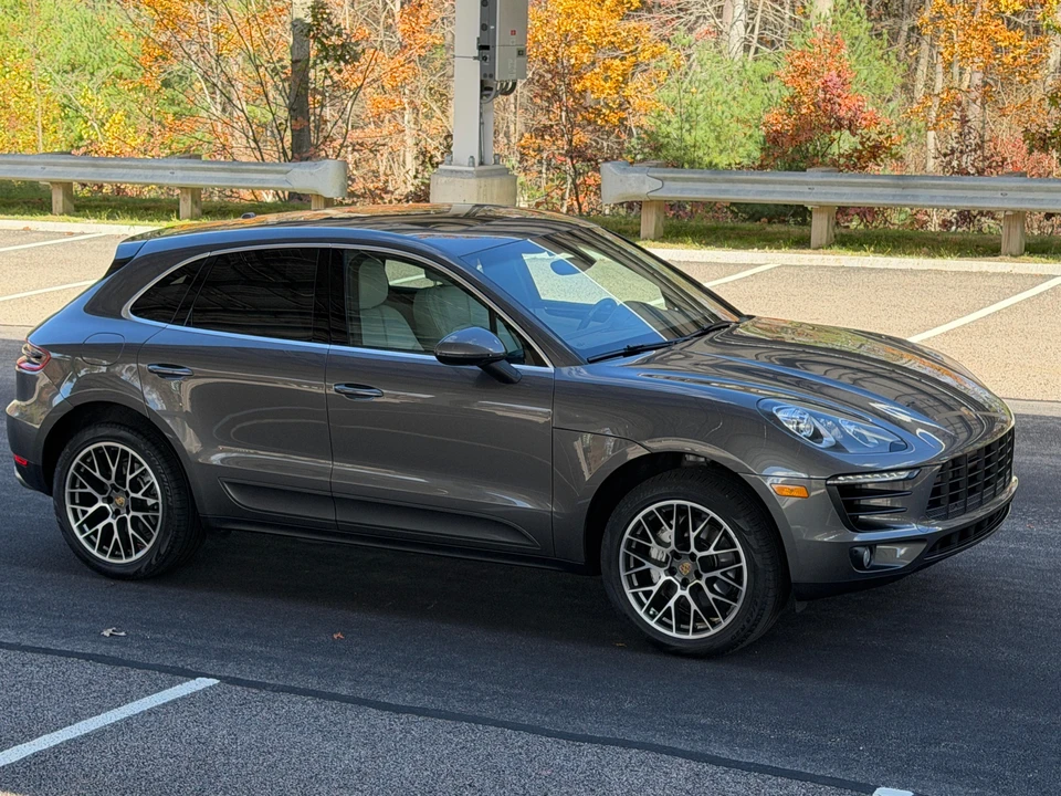2016 Porsche Macan S - Image 8 of 31