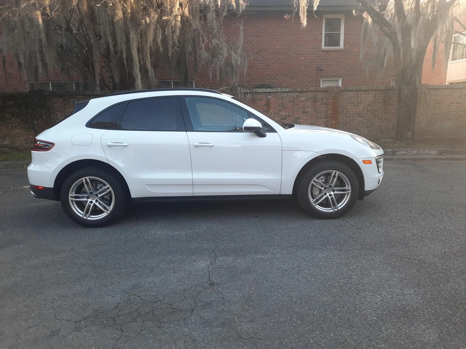 2016 Porsche Macan S - Image 13 of 31