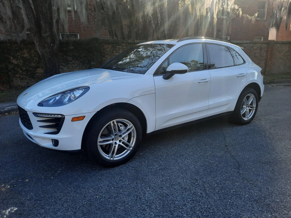 2016 Porsche Macan S - Image 9 of 31