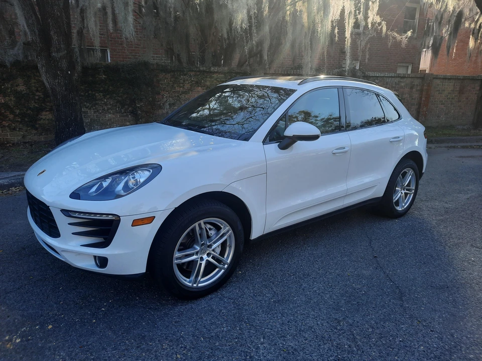 2016 Porsche Macan S - Image 8 of 31