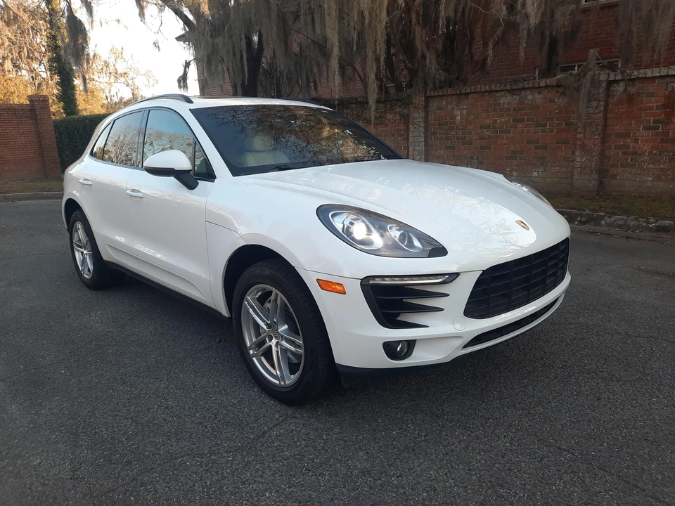 2016 Porsche Macan S - Image 17 of 31