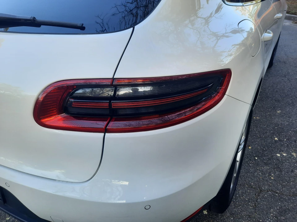 2016 Porsche Macan S - Image 24 of 31