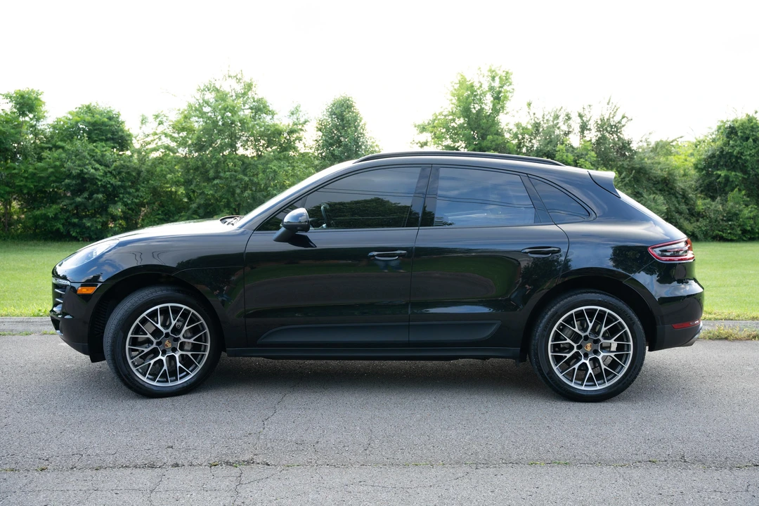 2016 Porsche Macan S - Image 10 of 31