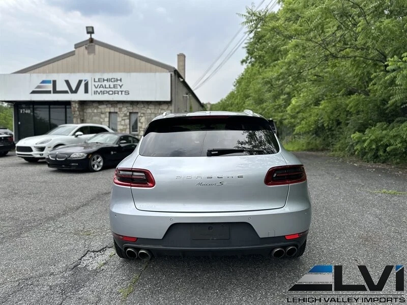 2016 Porsche Macan S - Image 10 of 20