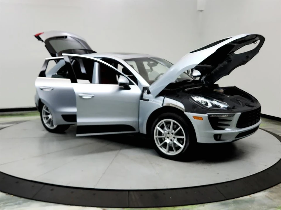 2016 Porsche Macan S - Image 10 of 31