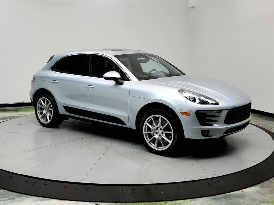 2016 Porsche Macan S - Image 3 of 31