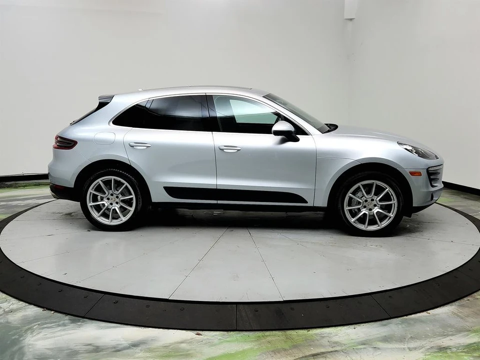 2016 Porsche Macan S - Image 4 of 31