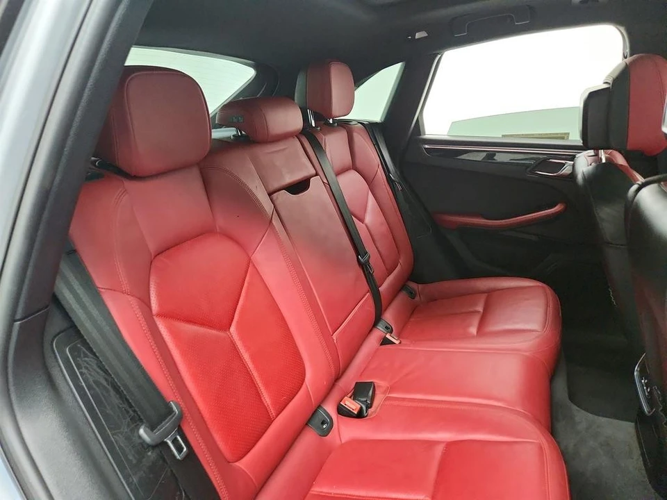 2016 Porsche Macan S - Image 30 of 31