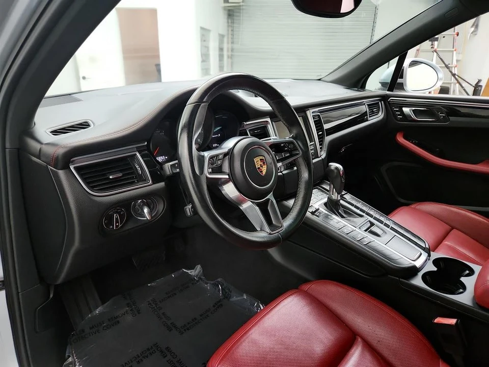 2016 Porsche Macan S - Image 13 of 21