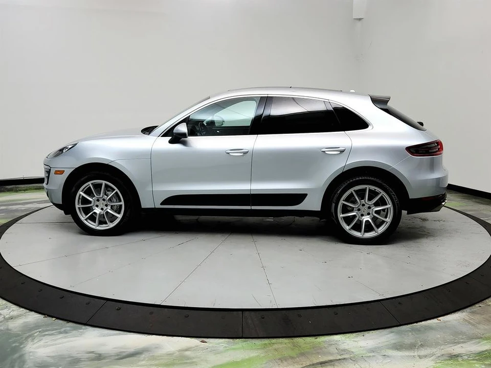 2016 Porsche Macan S - Image 8 of 31