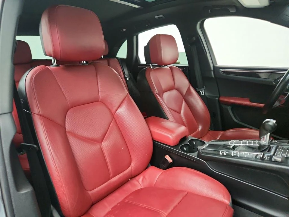 2016 Porsche Macan S - Image 28 of 31