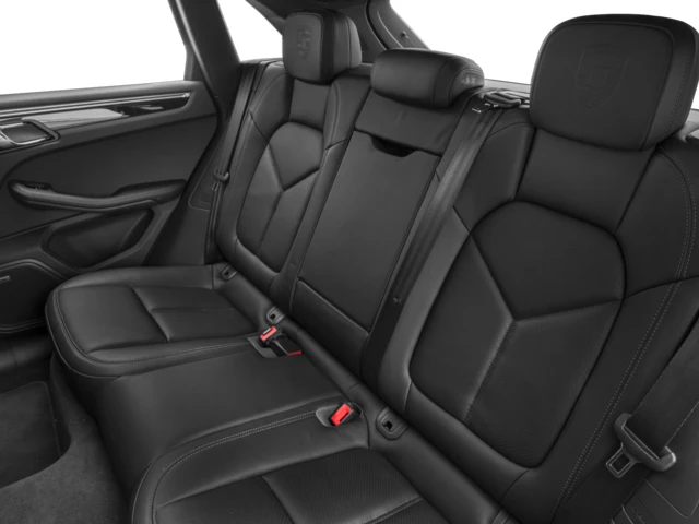 2016 Porsche Macan S - Image 13 of 16