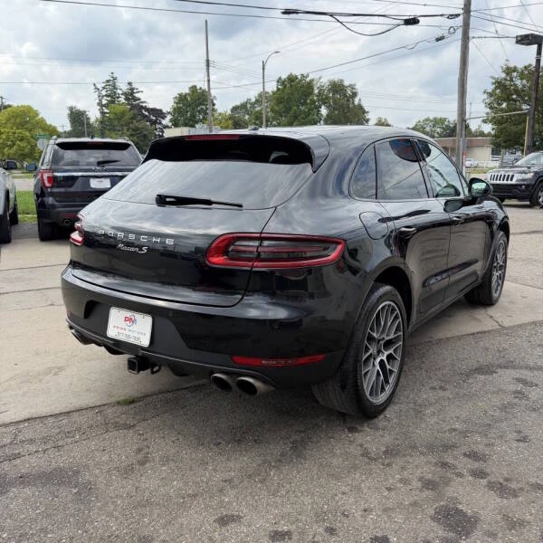 2016 Porsche Macan S - Image 9 of 31