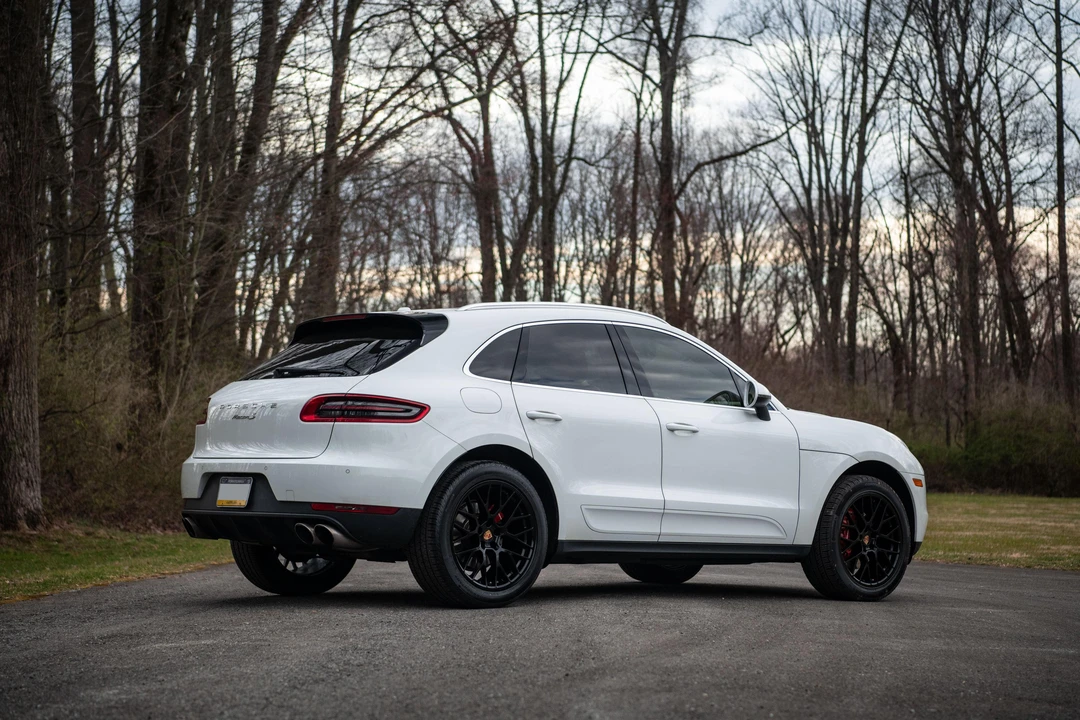 2016 Porsche Macan S - Image 17 of 31