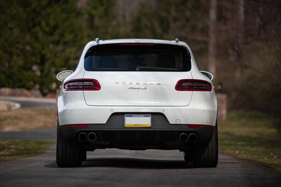 2016 Porsche Macan S - Image 15 of 31