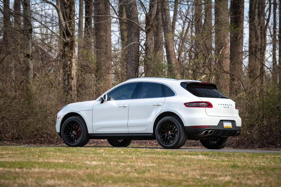 2016 Porsche Macan S - Image 11 of 31