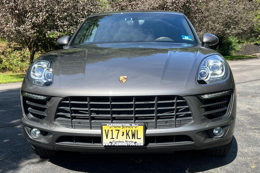 2016 Porsche Macan S - Image 2 of 31