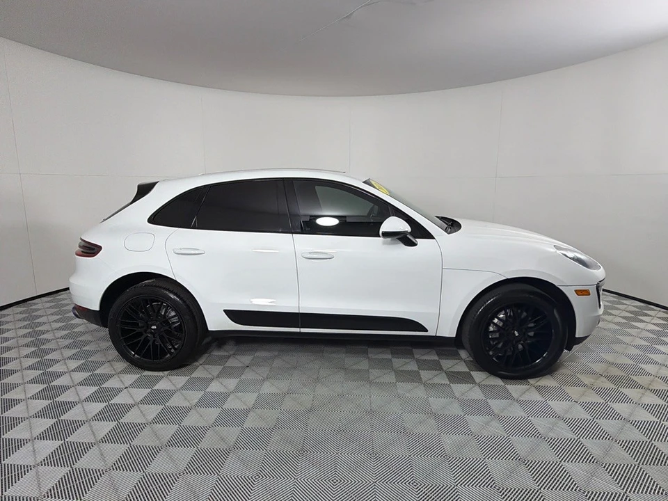 2016 Porsche Macan S - Image 4 of 29